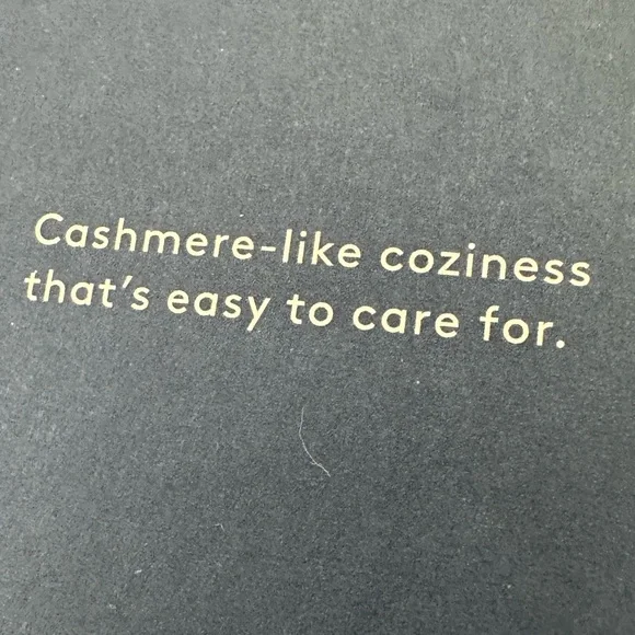 Tan Cardigan Sweater Universal Thread NEW Small - Picture 2 of 9